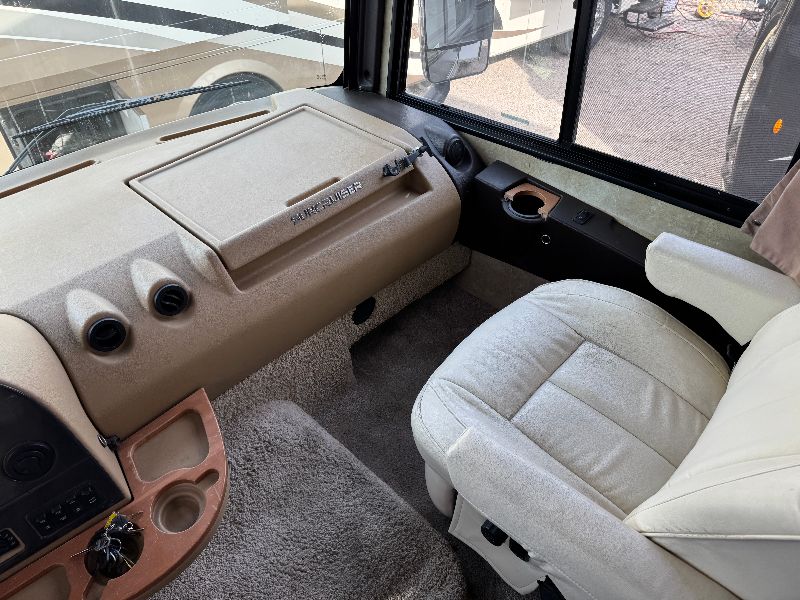 2015 Itasca Suncruiser 35P - Image 4