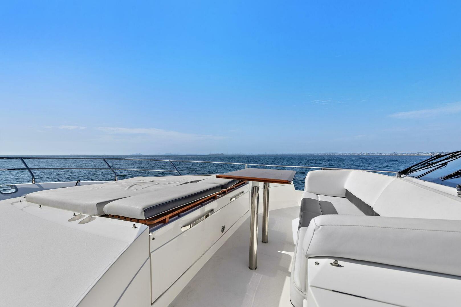 2015 Princess 72 Motoryacht - Image 39