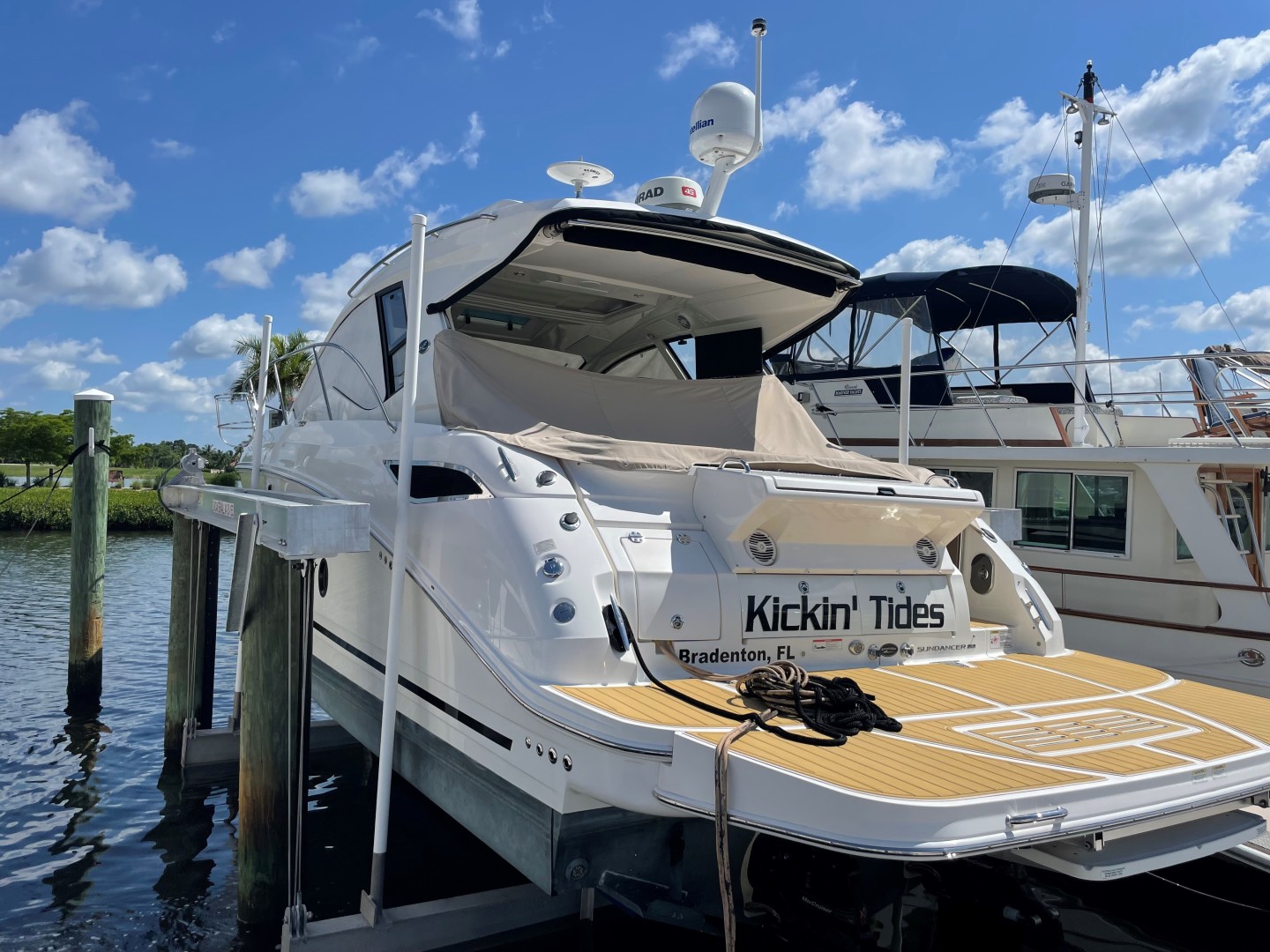 2018 Sea Ray Sundancer 350 - Image 9