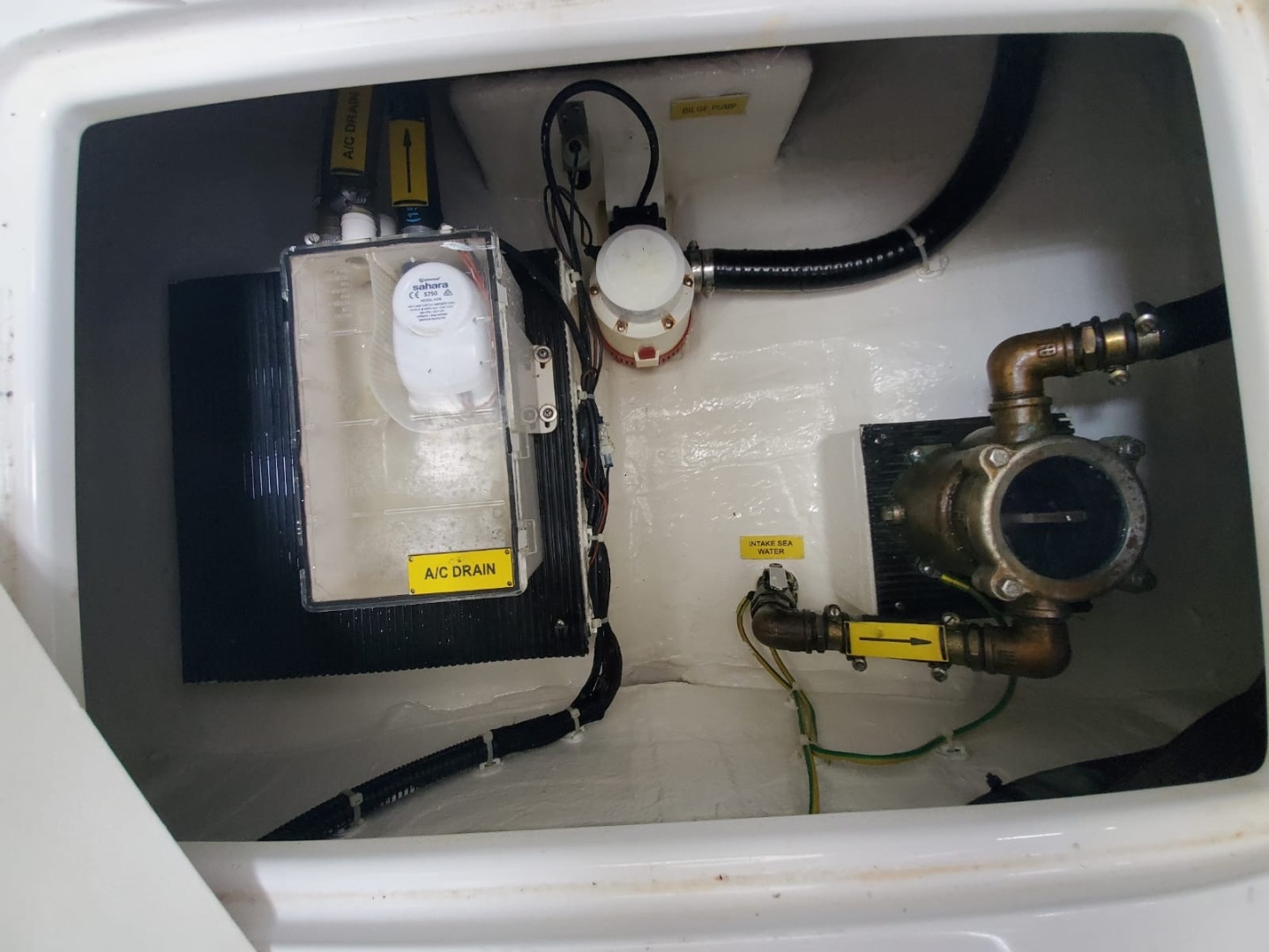 2018 Azimut Flybridge - Image 115