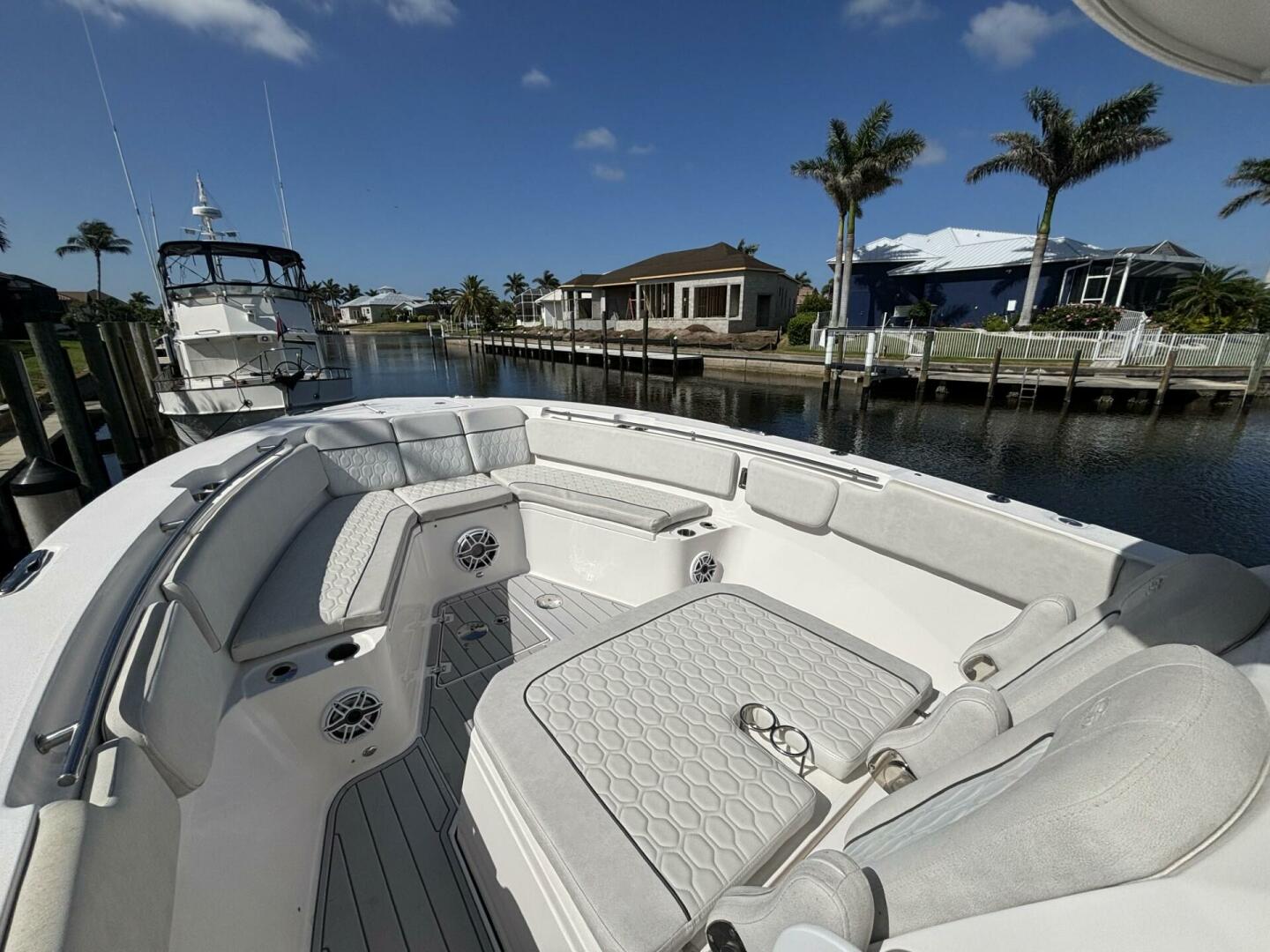 2023 Sea Fox 328 Commander - Image 12