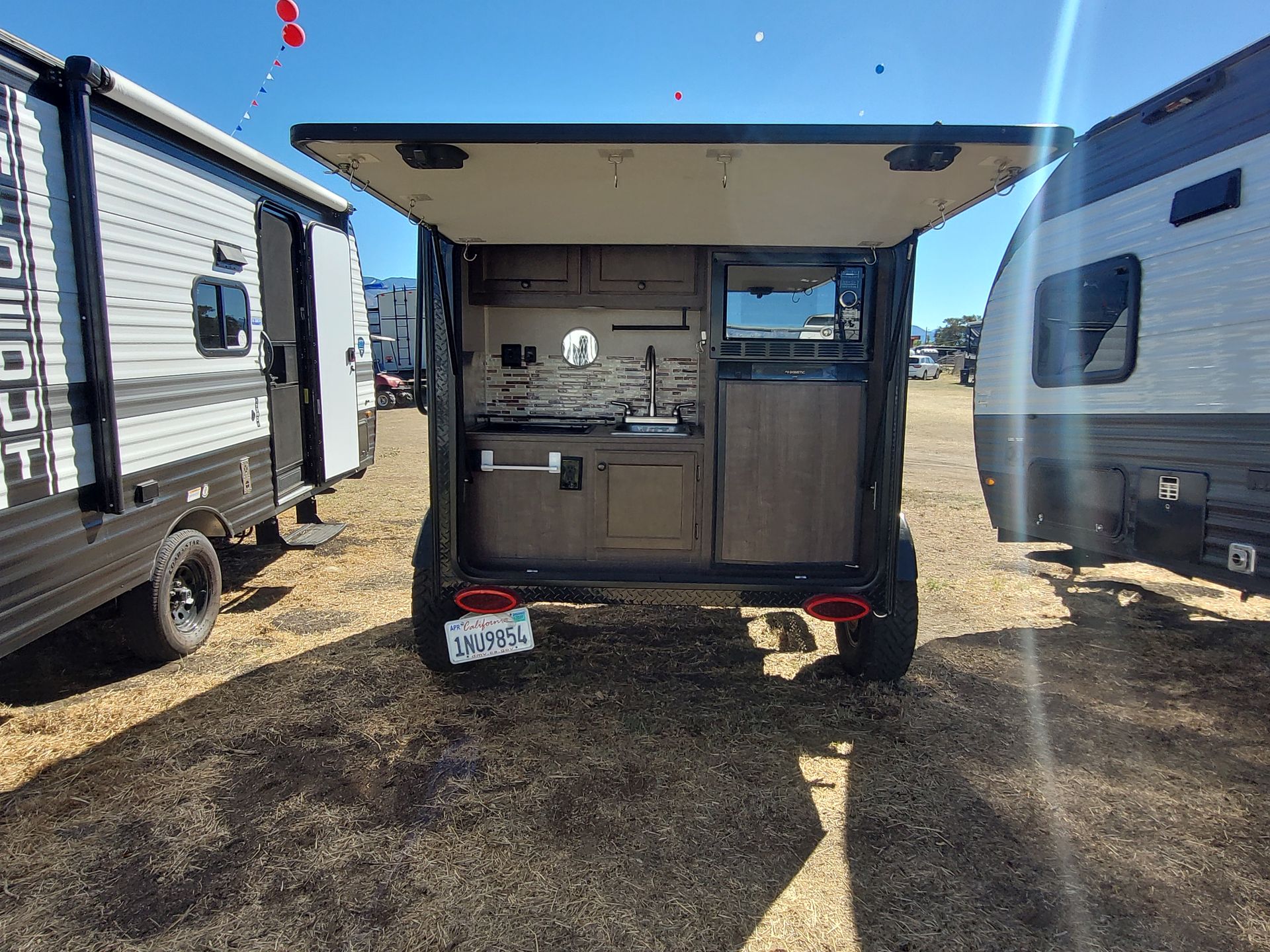 2022 Sunset Park RV Sun Ray 109 - Image 13