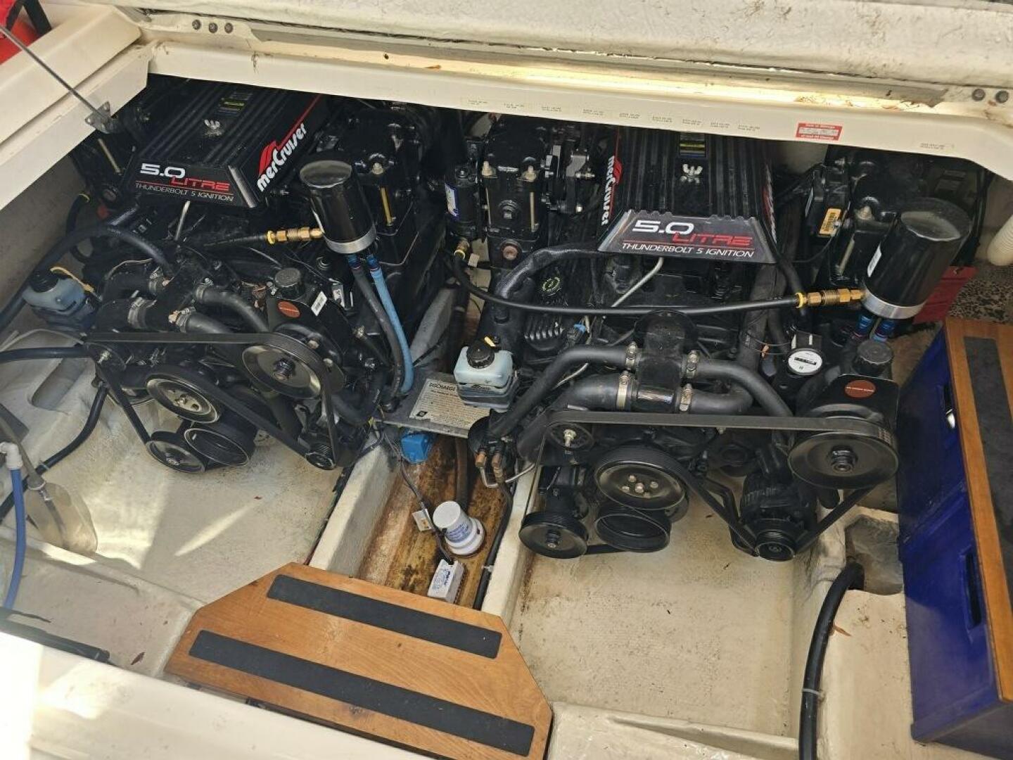 1999 Maxum 3000 SCR - Image 18