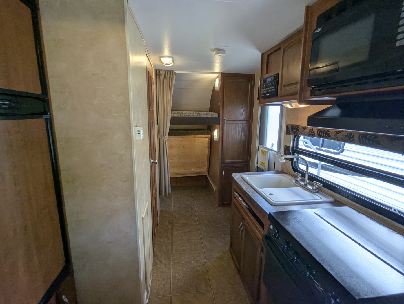 2011 JAYCO JAYFEATHER X213 - Image 29