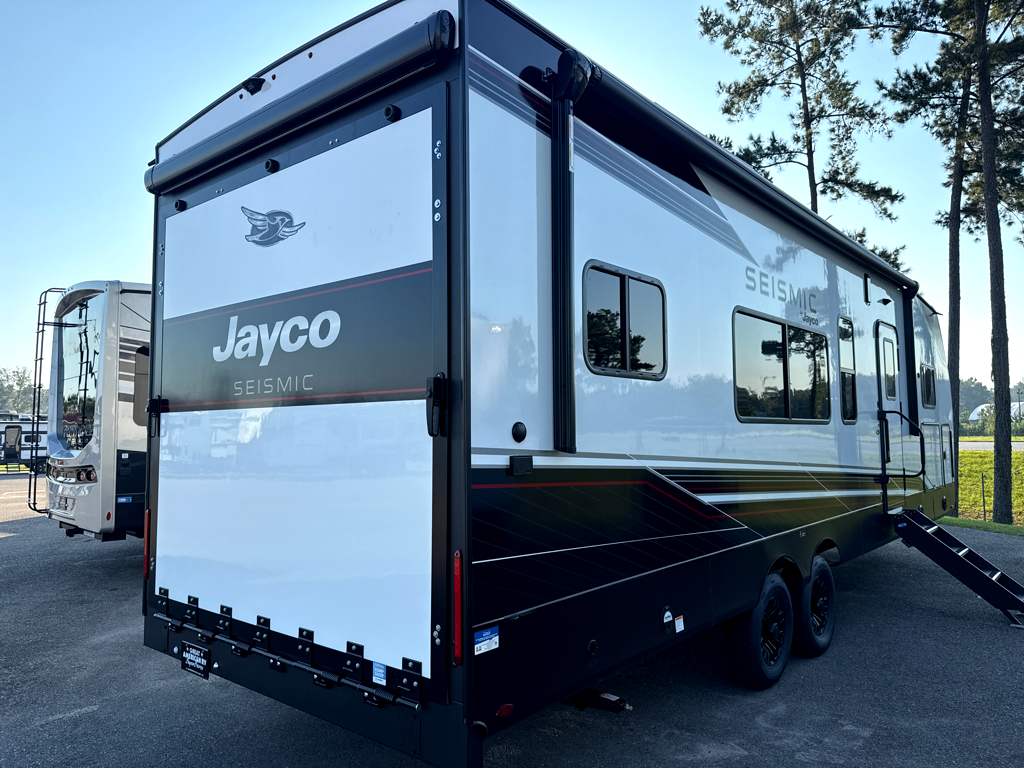 2027 JAYCO SEISMIC 265 - Image 4
