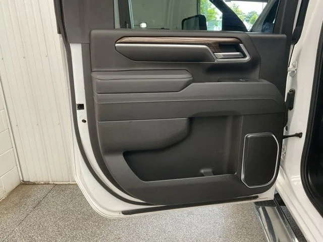 2025 Chevrolet Silverado 2500HD 4WD Crew Cab 172" LT - Image 20