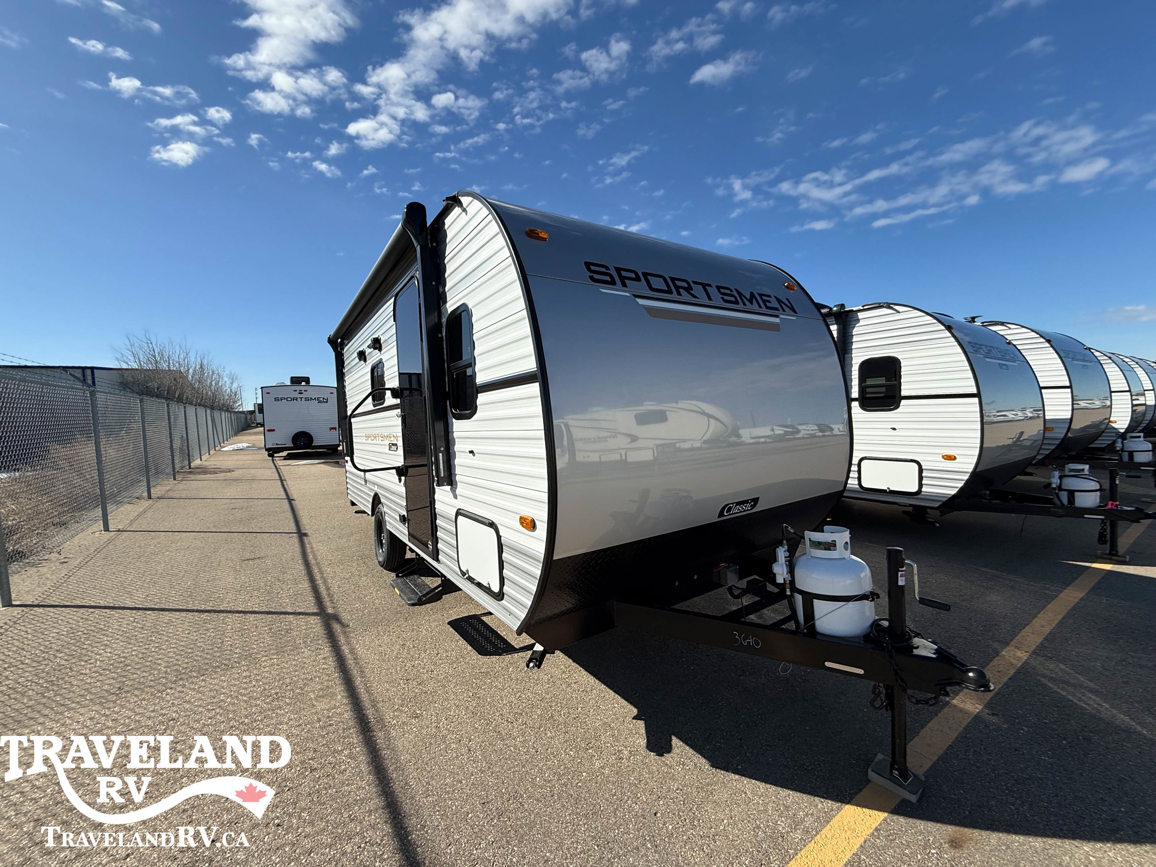 2025 KZ RV Sportsmen Classic 180BH - Image 1