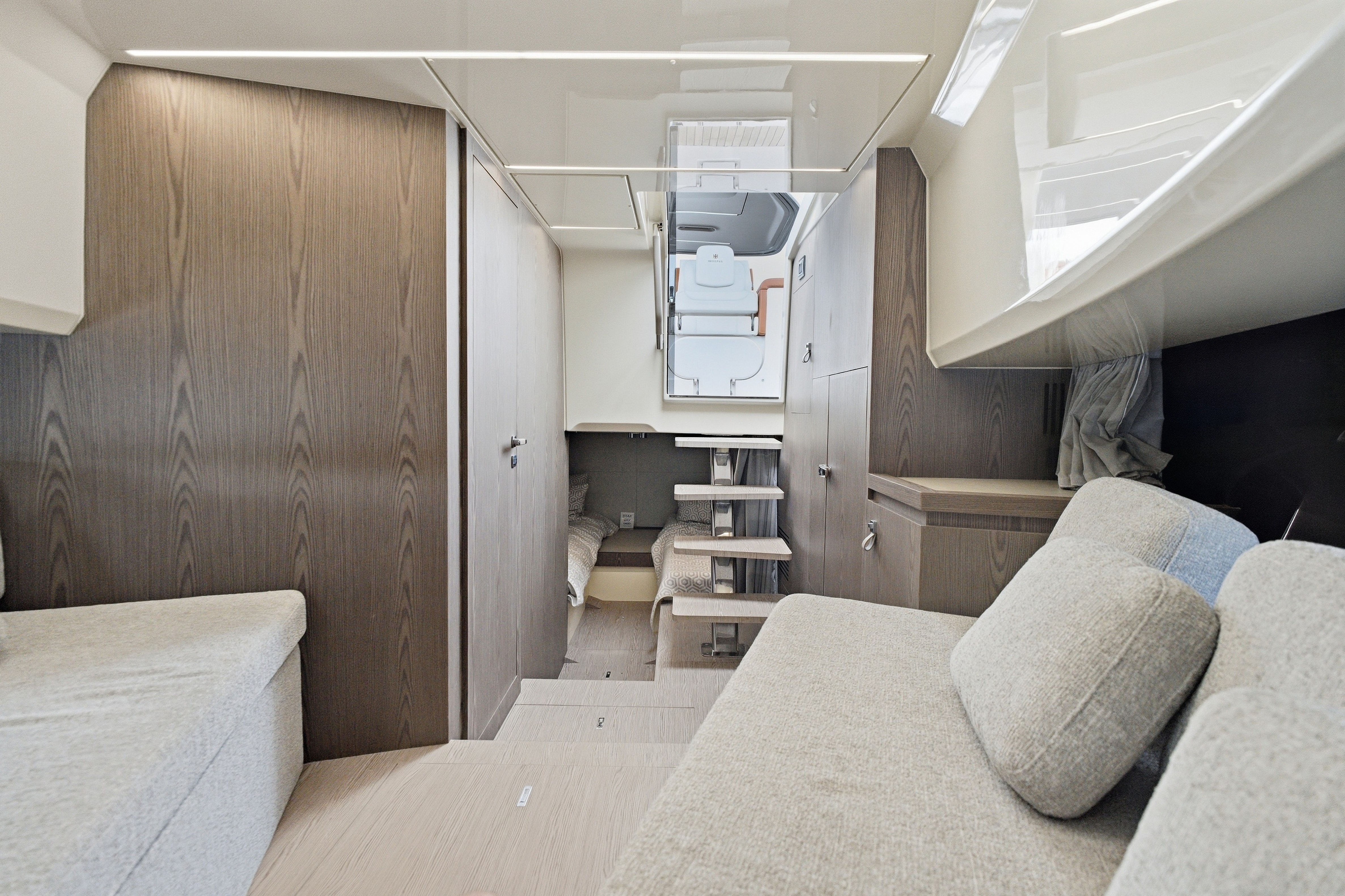 2025 Invictus TT430S - Image 74
