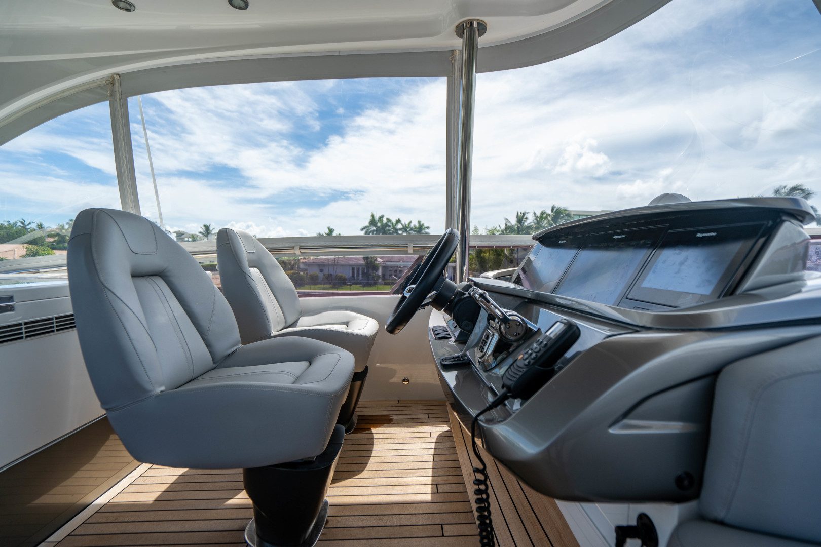 2018 Princess F62 - Image 44