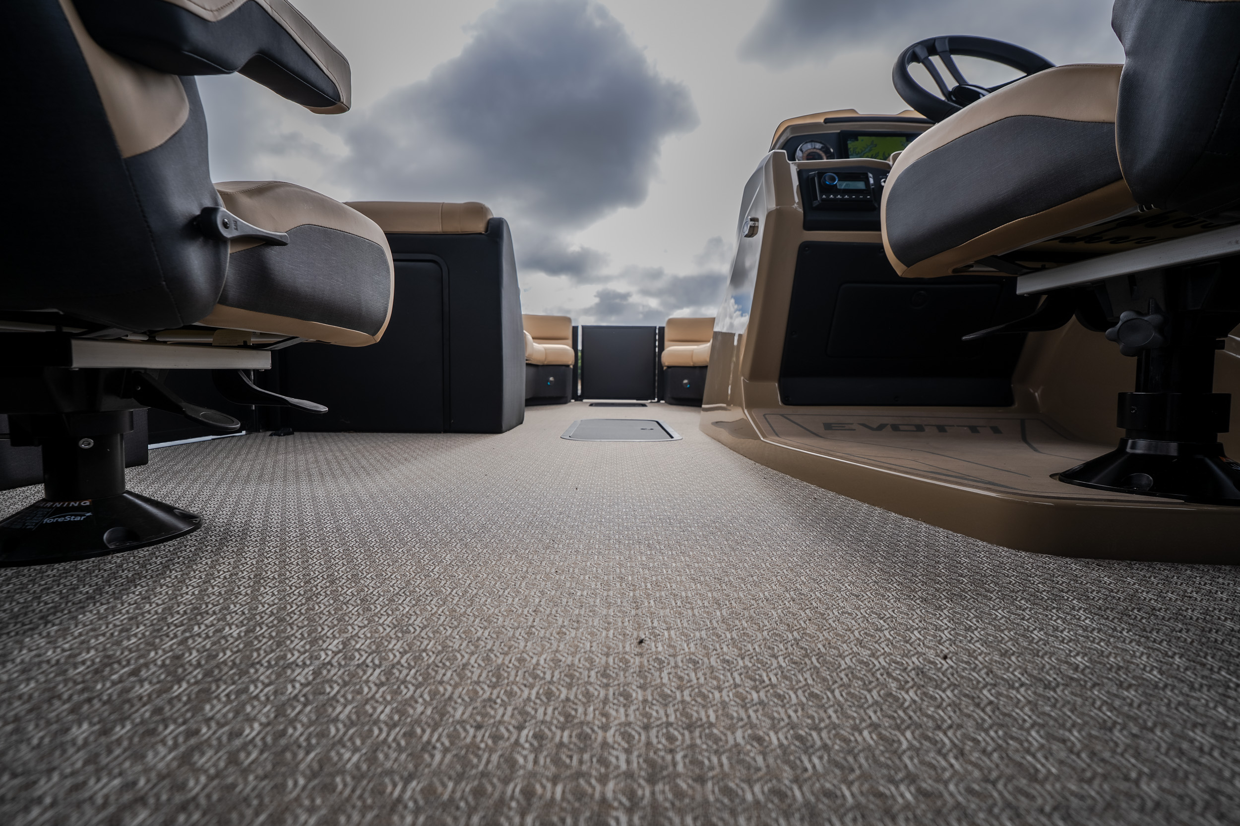 2026 Evotti 525 Quad Lounge - Image 42