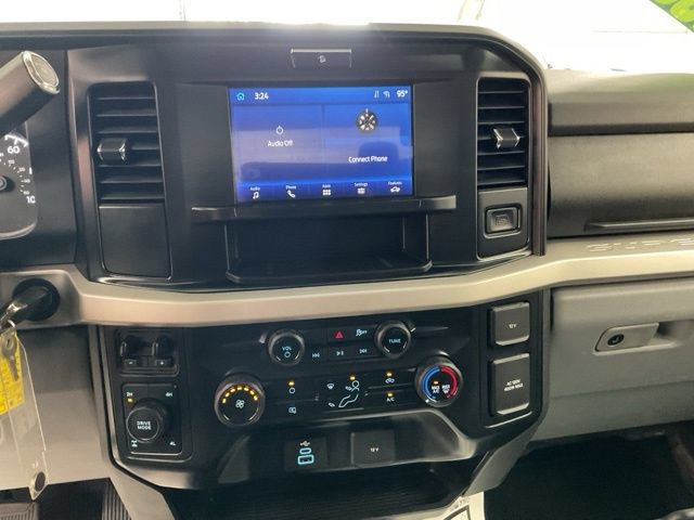 2025 Ford F-250 Super Duty XLT - Image 24