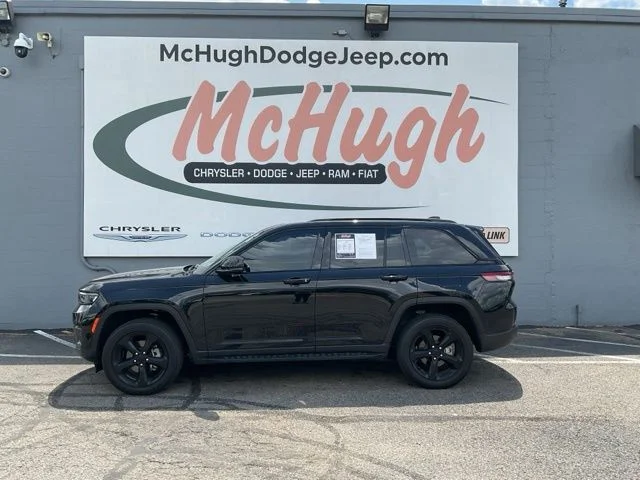 2024 Jeep Grand-Cherokee-L Laredo Altitude 4x4 - Image 8