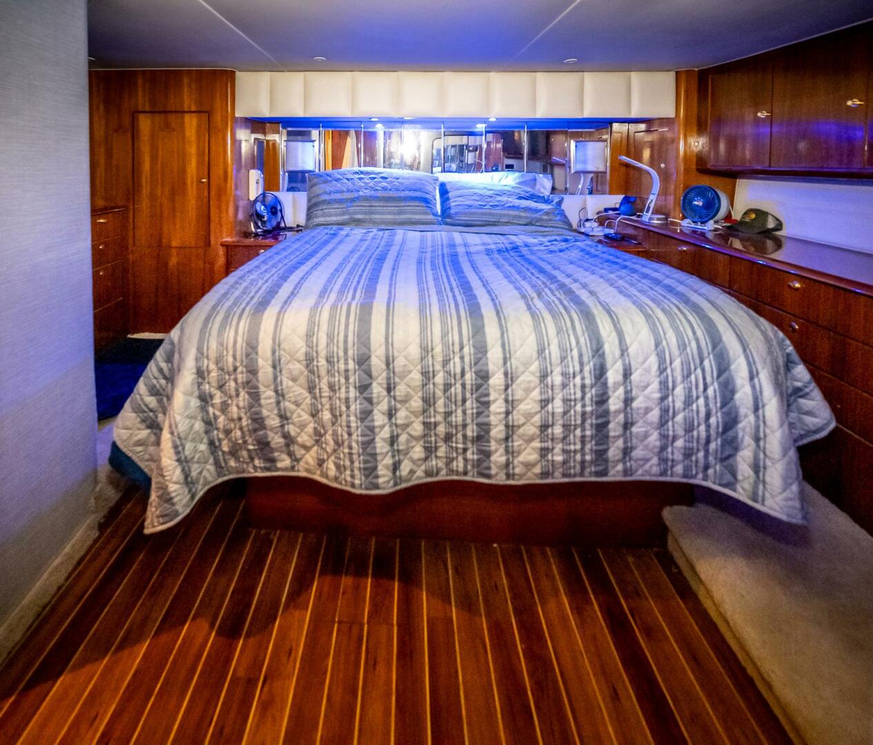 1997 Ocean Yachts 60 Super Sport  EB - Image 18