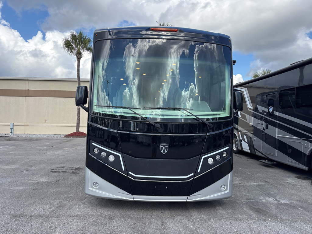 2026 THOR MOTOR COACH PALAZZO 33.6 - Image 2