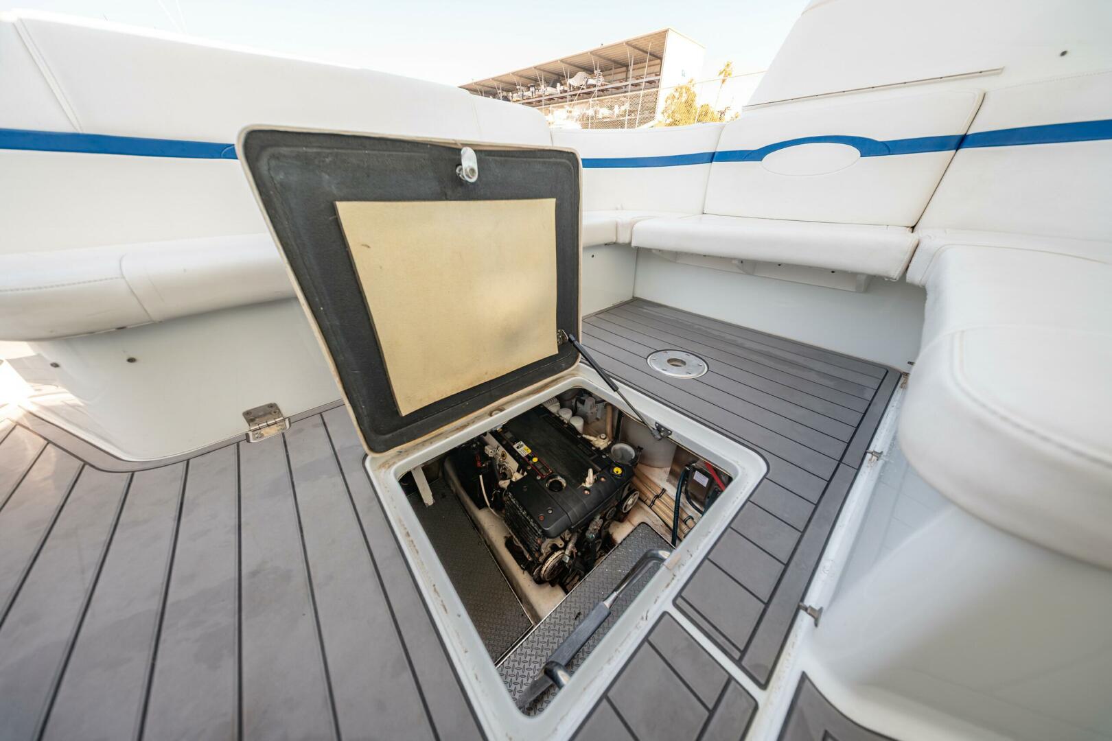 2007 Formula 45 Yacht - Image 93