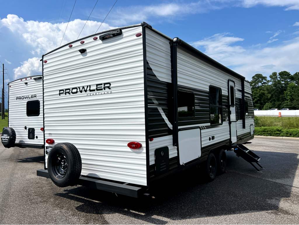 2027 HEARTLAND PROWLER 2600BH - Image 4