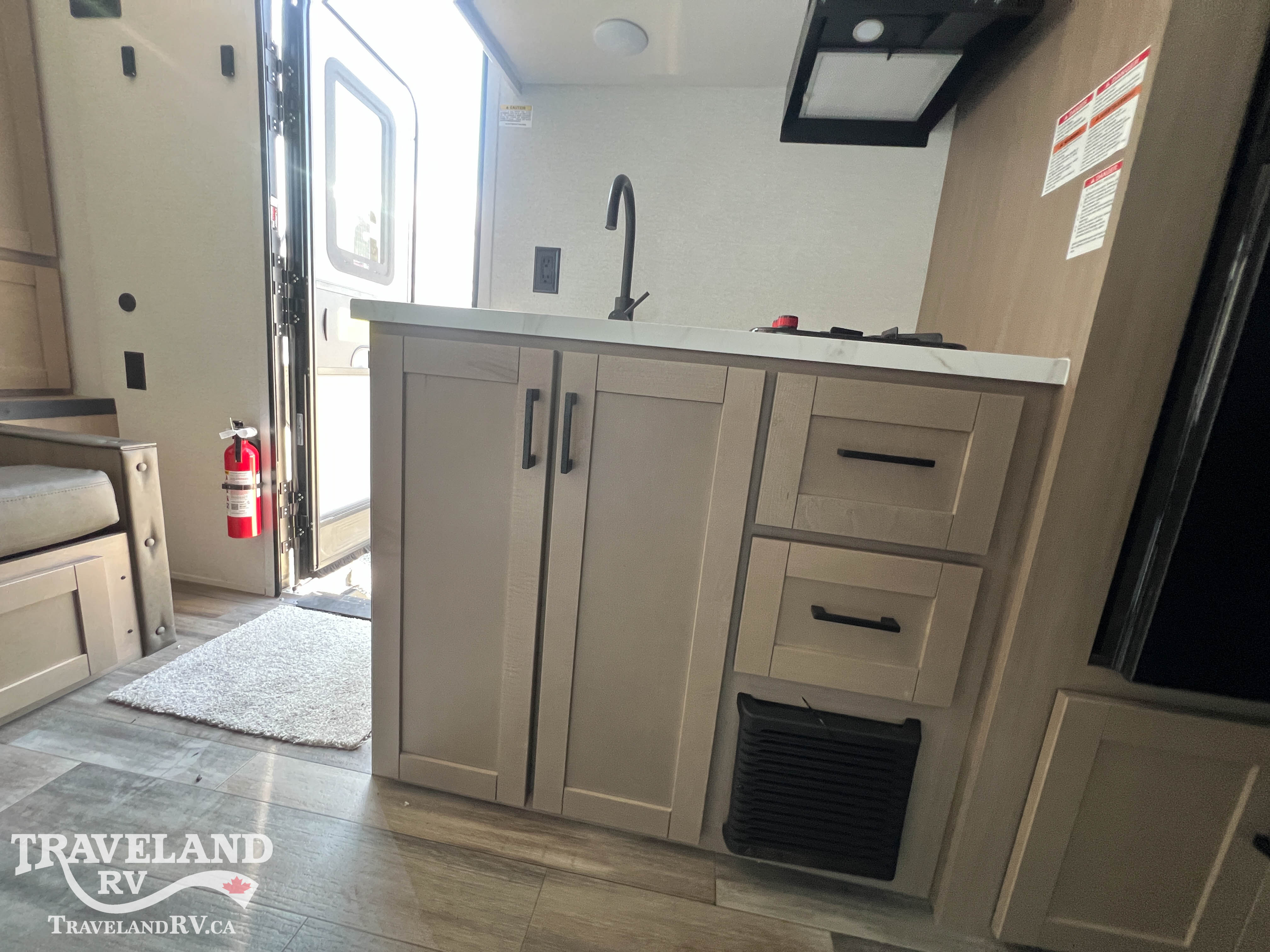 2027 Highland Ridge Colt 18MBS - Image 15