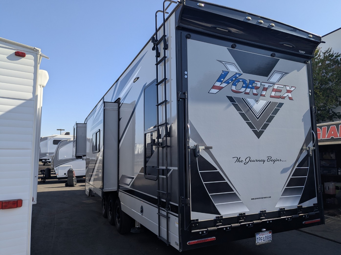 2024 Genesis Supreme Vortex IKS 3818IKS - Image 3
