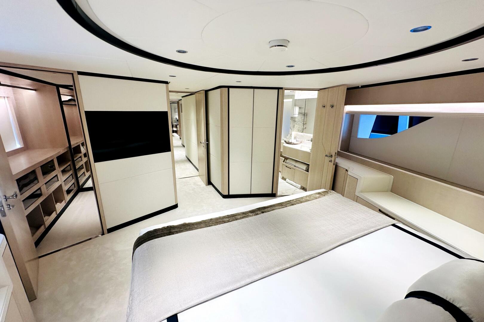 2024 Majesty Yachts 120 - Image 22