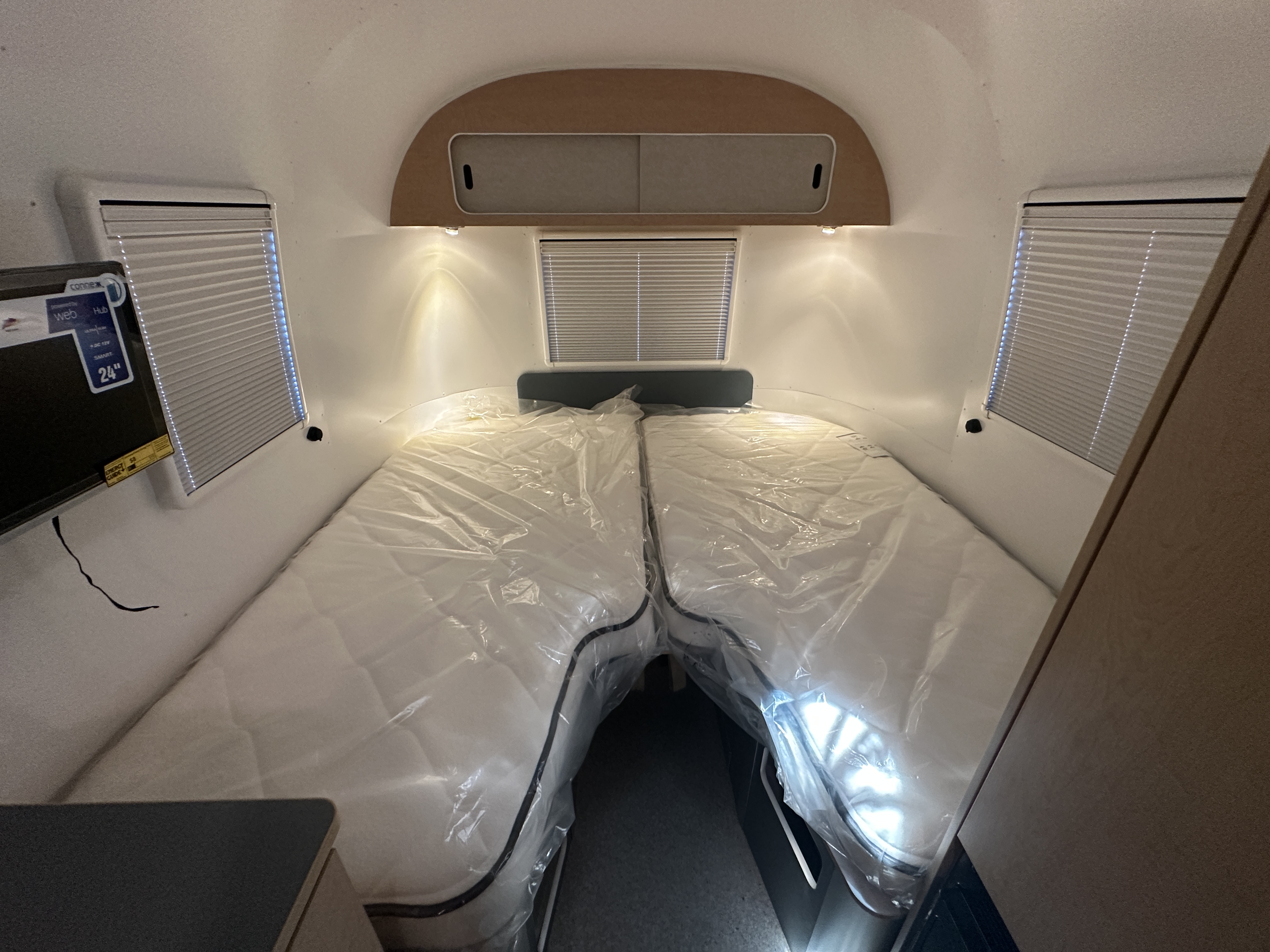 2026 Airstream World Traveler 22RB - Image 14