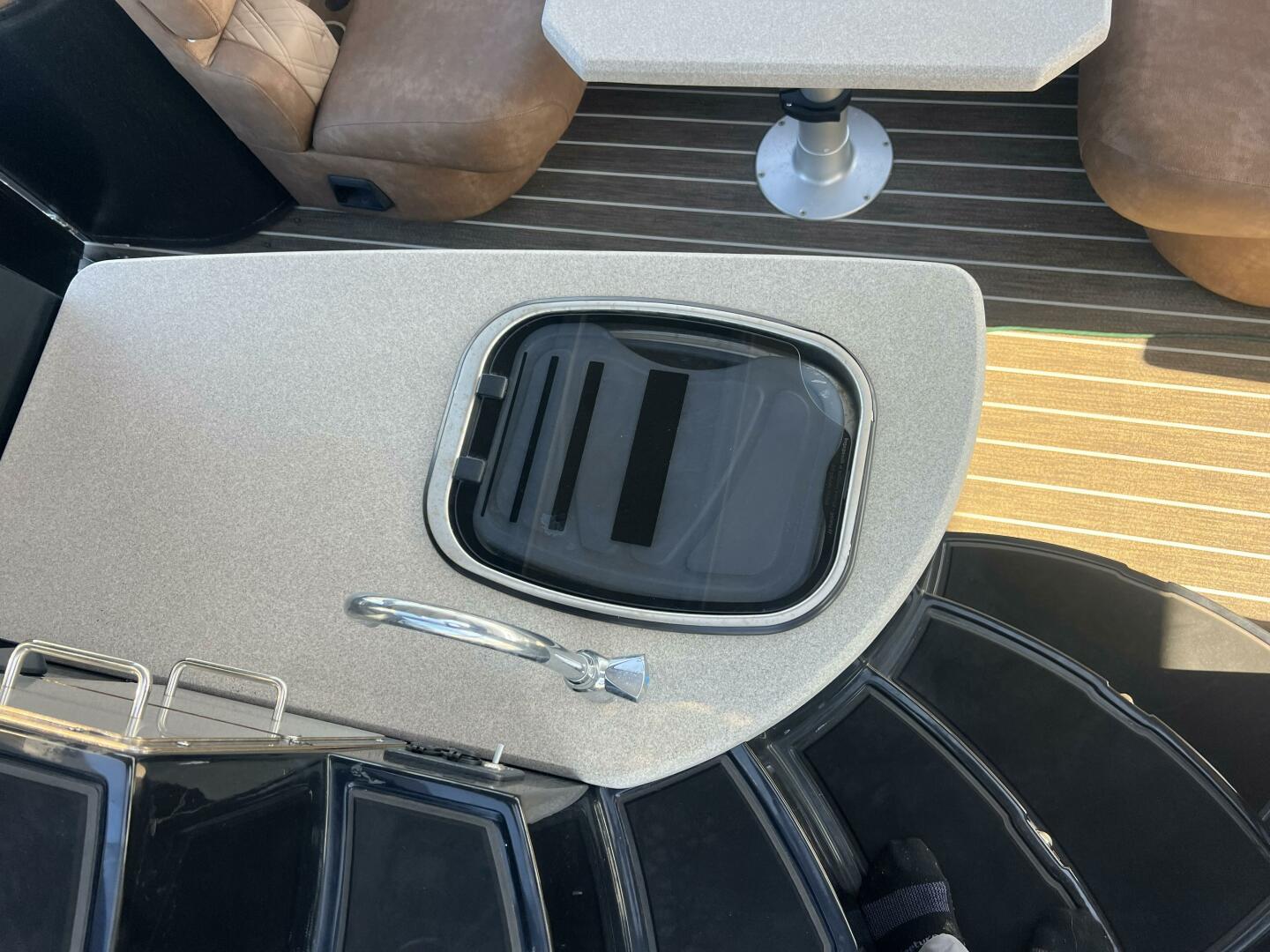 2024 Premier 330 Escalante - Image 31