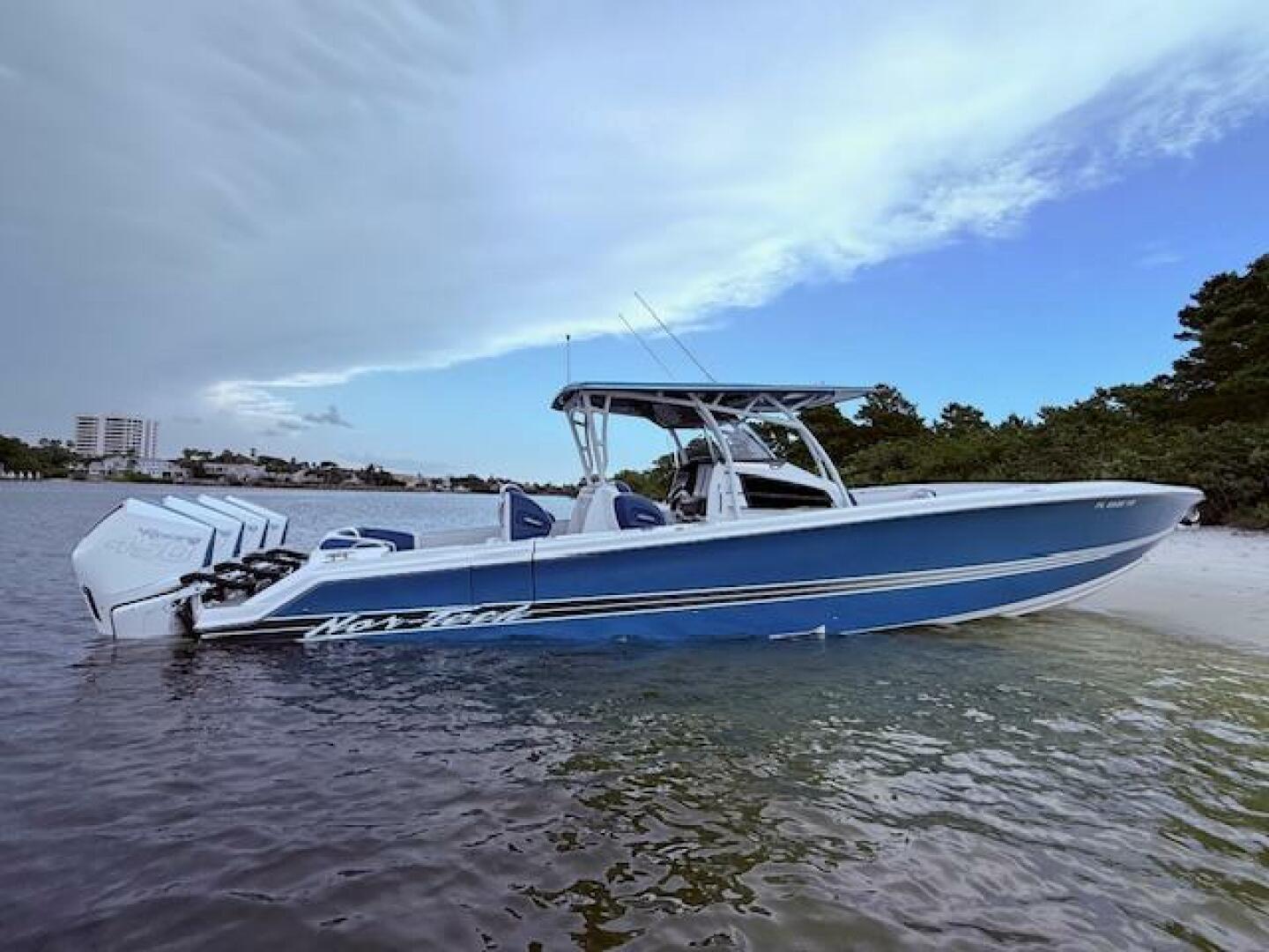 2022 Nor-Tech 390 Sport Center Console - Image 7
