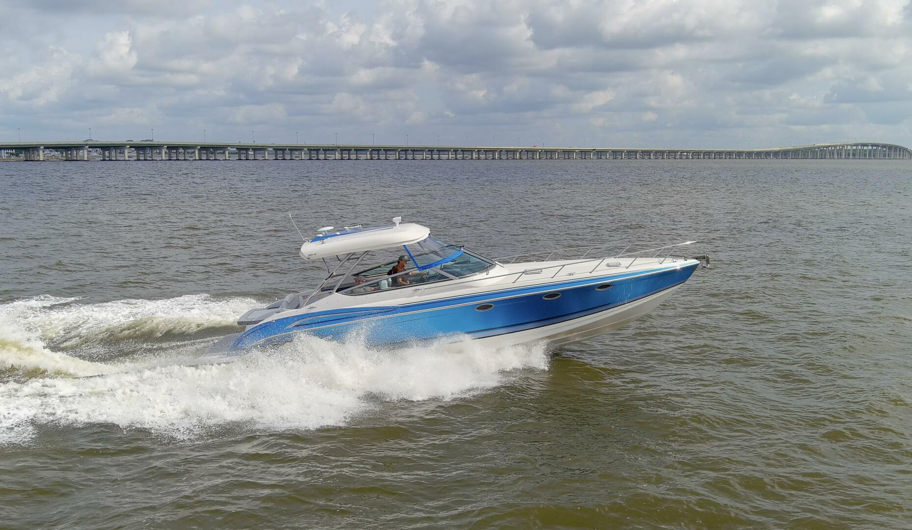 2017 Formula 370 Super Sport - Image 23