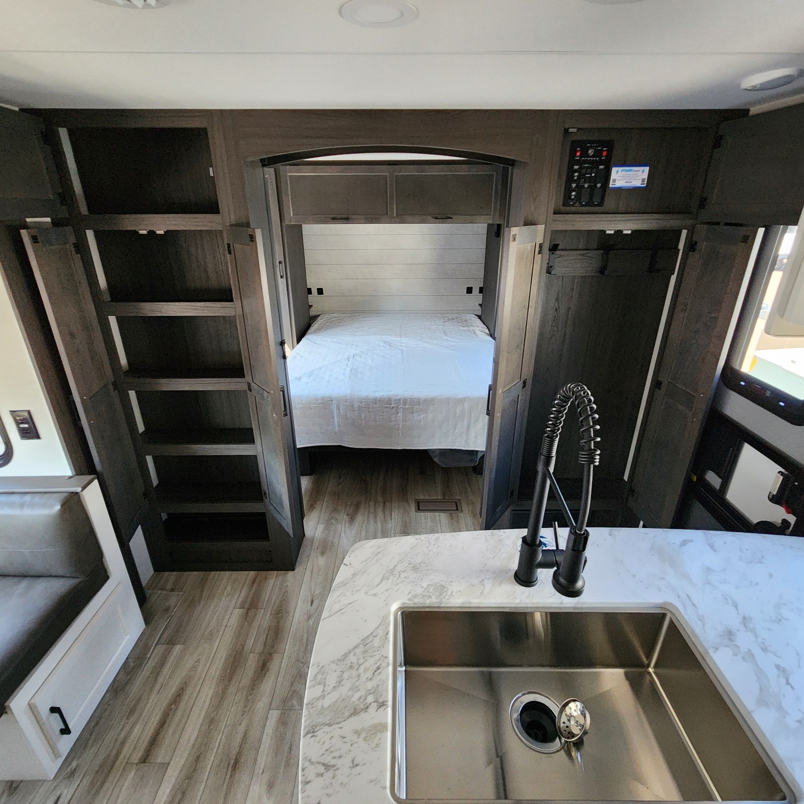 2026 VENTURE RV STRATUS 291VQB - Image 26