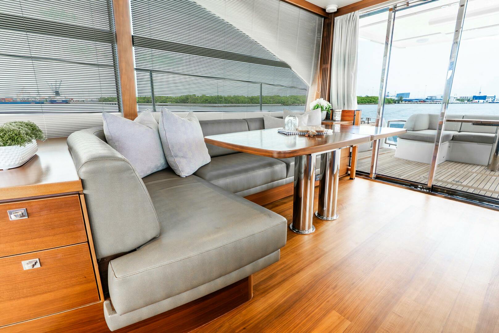 2018 Princess Yachts - Image 32