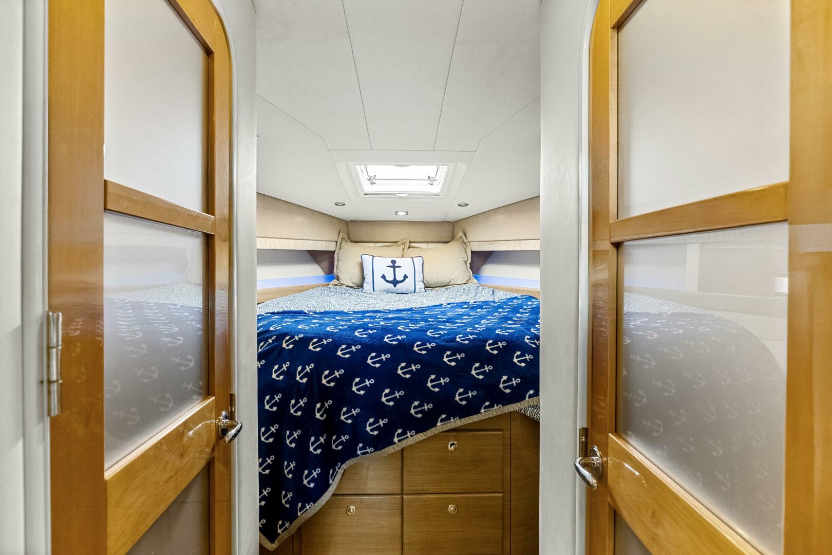 2016 Formula 45 Yacht - Image 27
