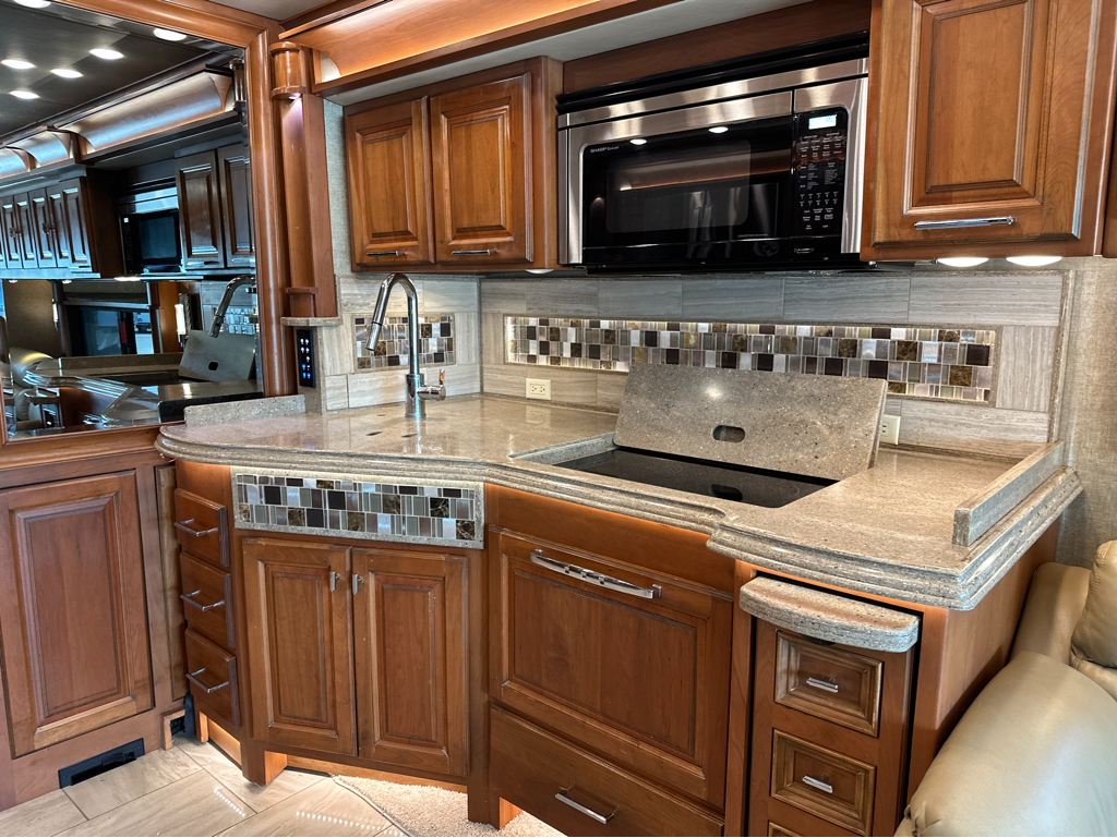 2018 TIFFIN ALLEGRO BUS 40 SP - Image 14