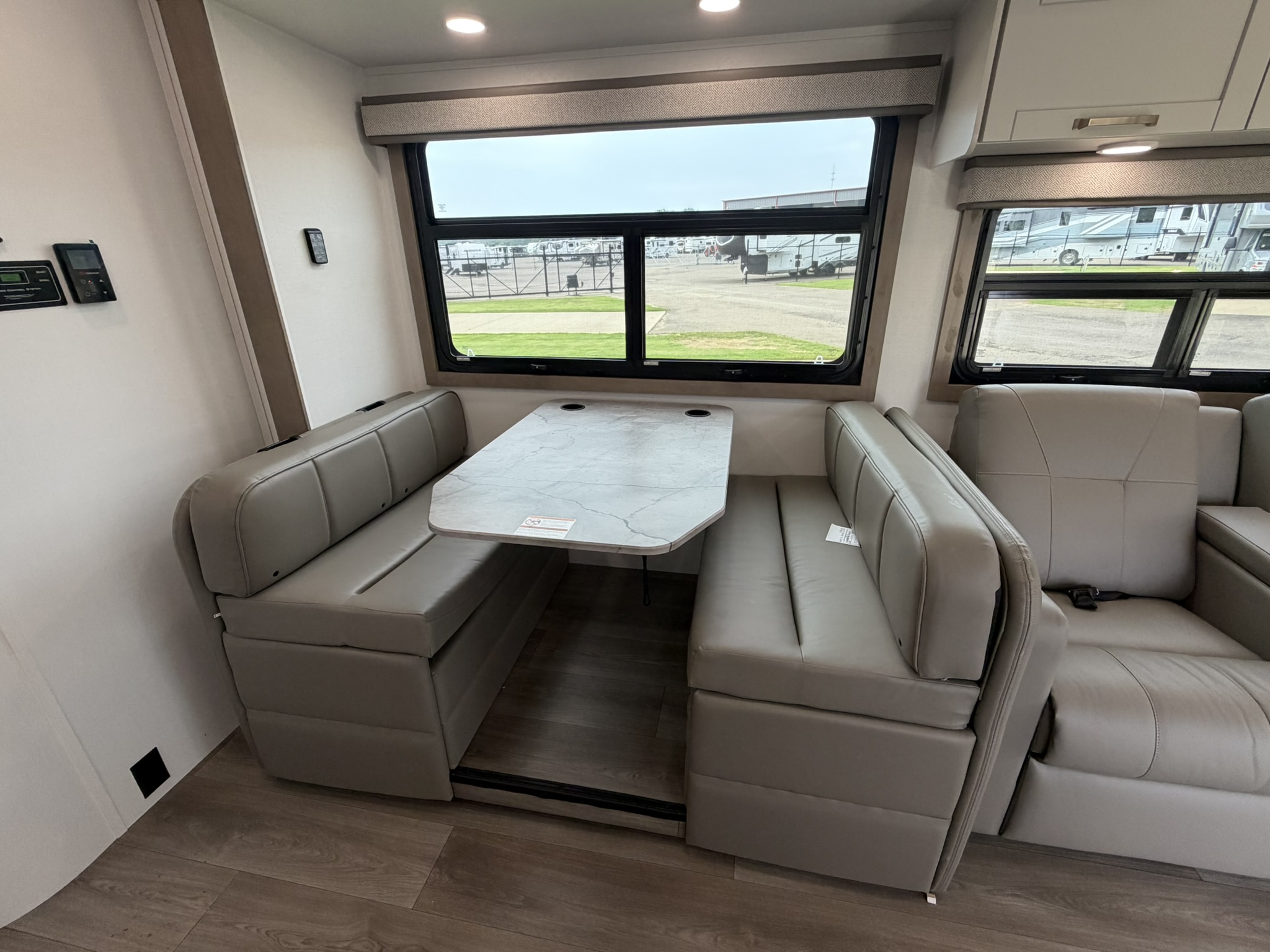 2027 JAYCO GREYHAWK 29MV - Image 27