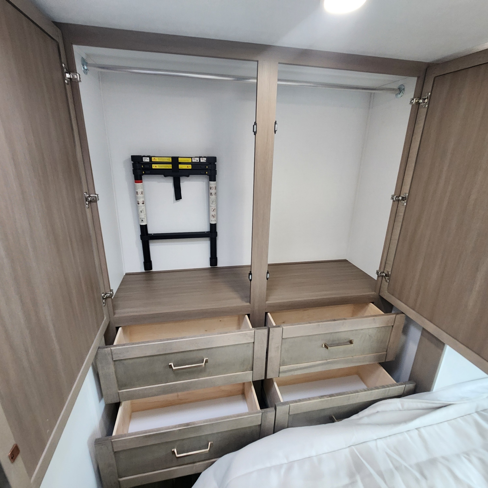 2027 ENTEGRA COACH ODYSSEY 24B - Image 39