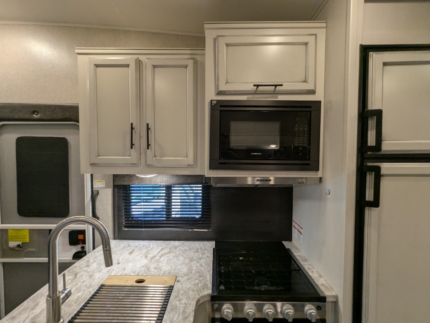 2021 Jayco Eagle HT 29.5BHOK - Image 27