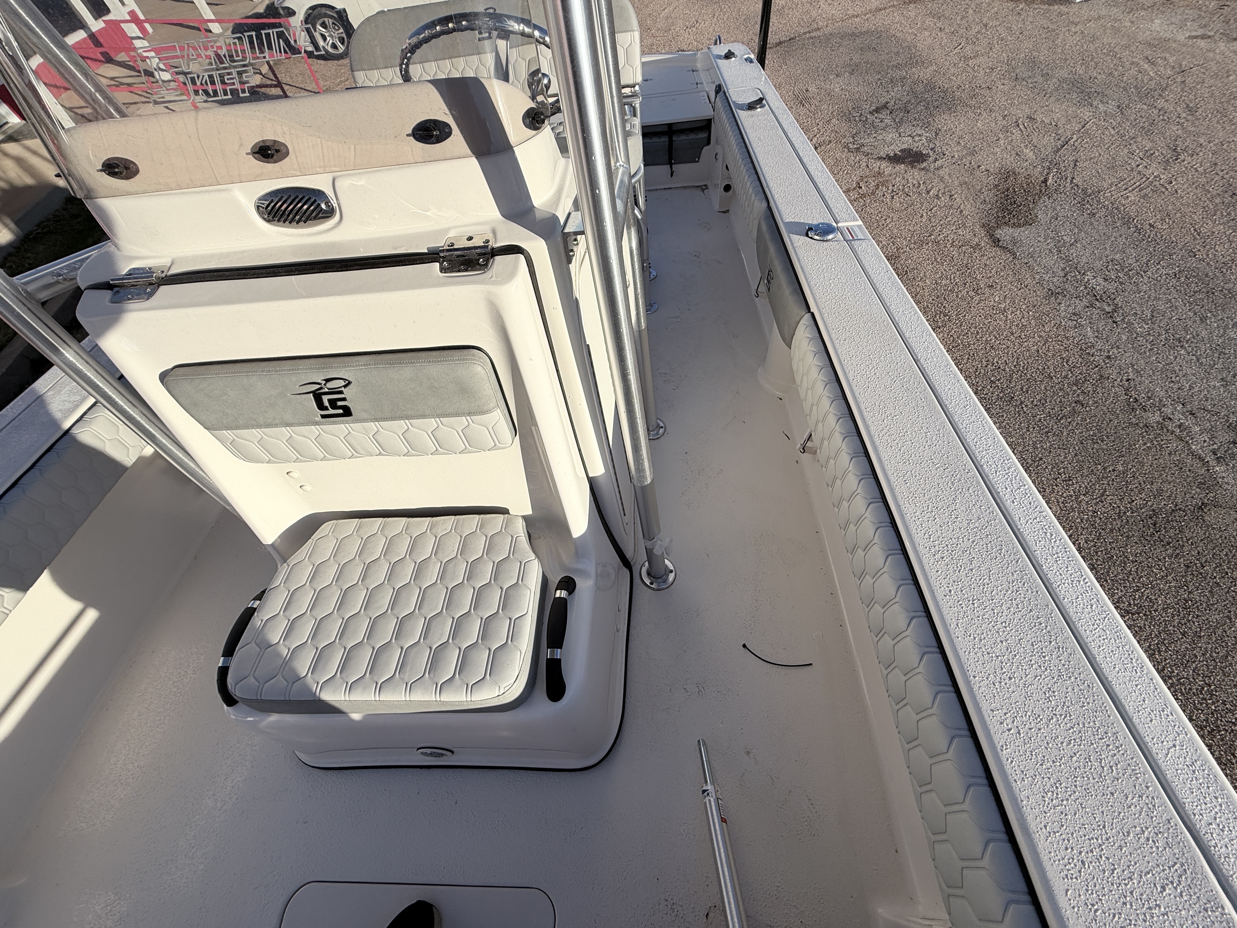 2026 Carolina Skiff 24 Ultra Elite - Image 17
