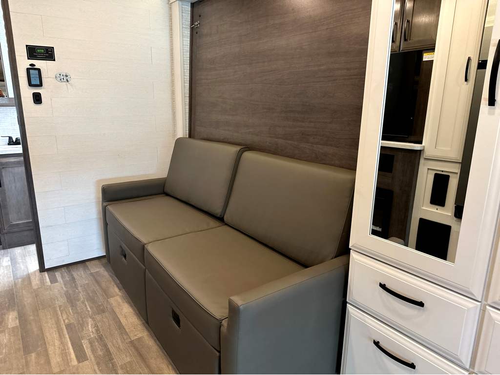 2025 JAYCO REDHAWK 26M - Image 13