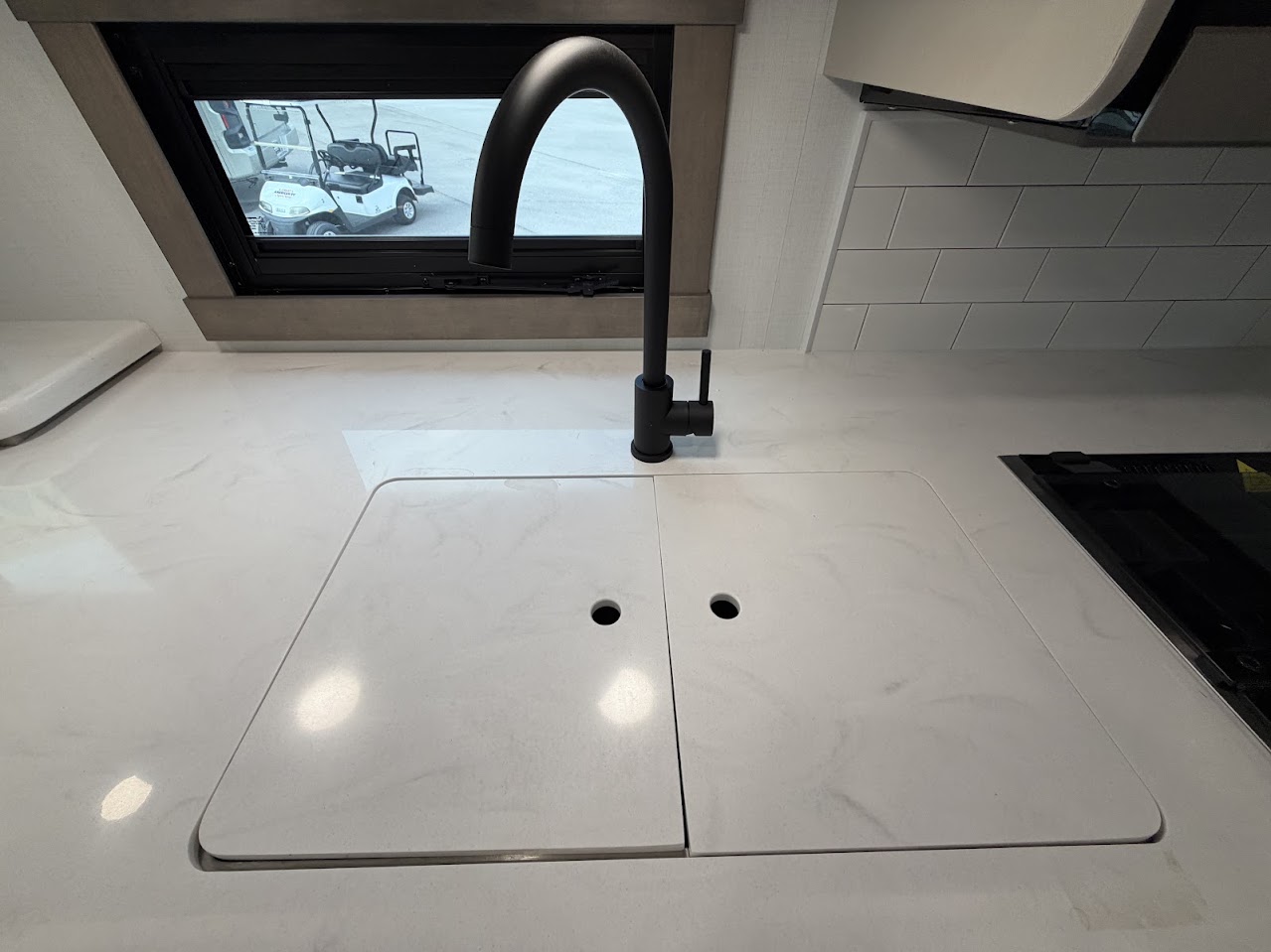 2027 JAYCO PRECEPT 36C - Image 30