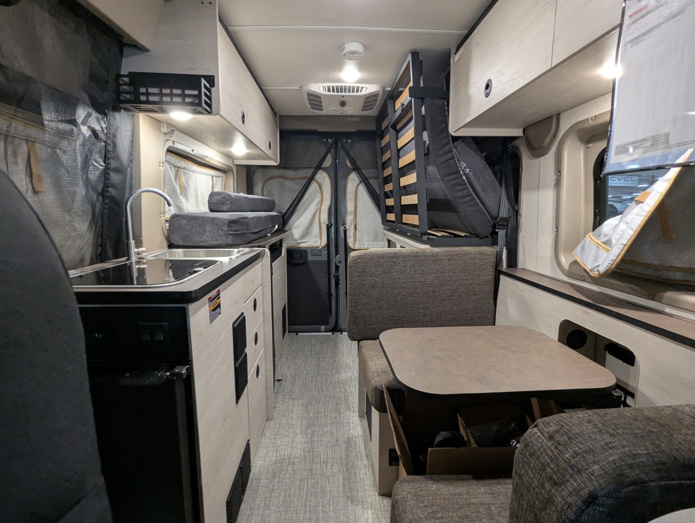 2027 Winnebago Solis Pocket 36A - Image 15