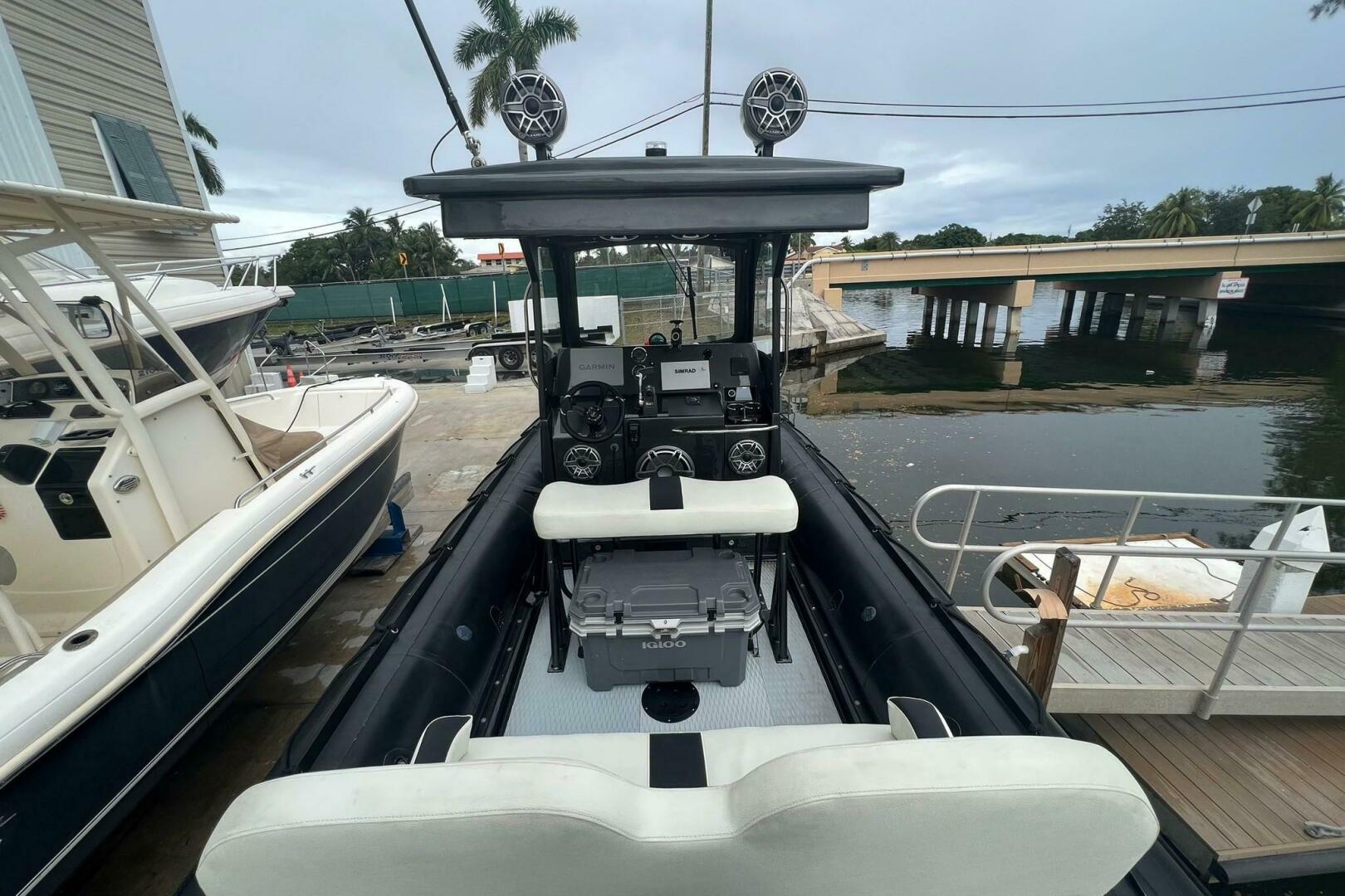 2014 Zodiac Milpro Hurricane Custom - Image 6