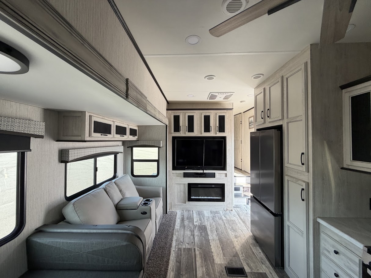 2022 FOREST RIVER SANDPIPER 330BH - Image 14