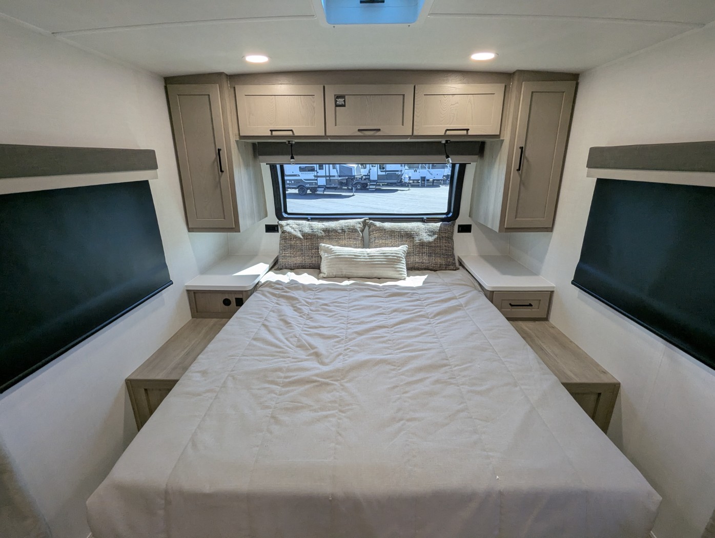 2026 Forest River Rockwood Mini Lite 2205S - Image 13