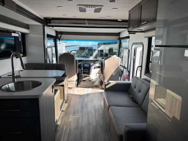 2026 Entegra Coach Vision SE 27ASE - Image 18