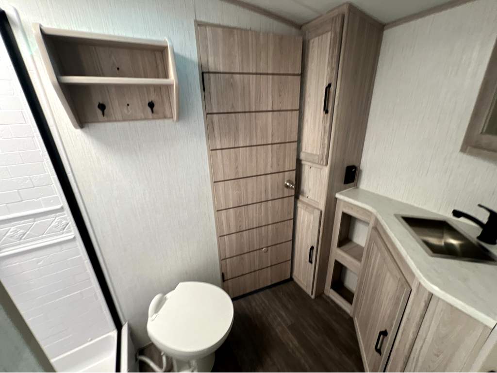 2022 CRUISER TWILIGHT 2690 - Image 15