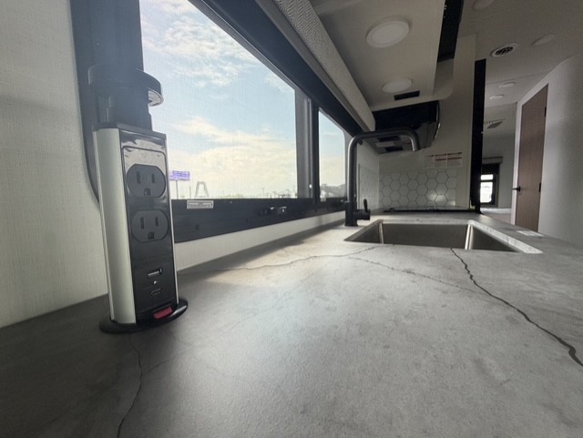 2027 JAYCO GREYHAWK 29MV - Image 20
