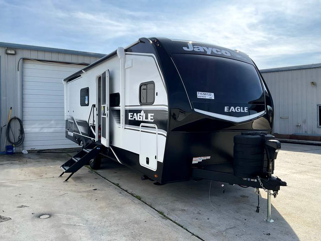 2026 JAYCO Eagle 265 FKDS HT - Image 2