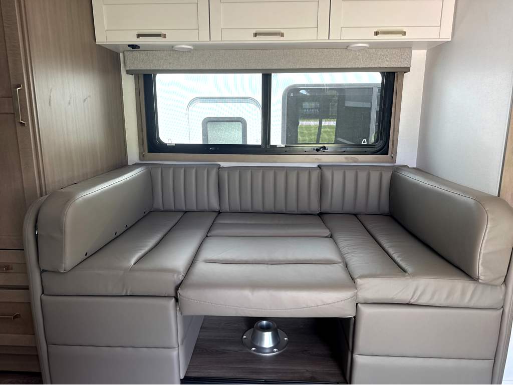 2027 ENTEGRA COACH ODYSSEY 24B - Image 14