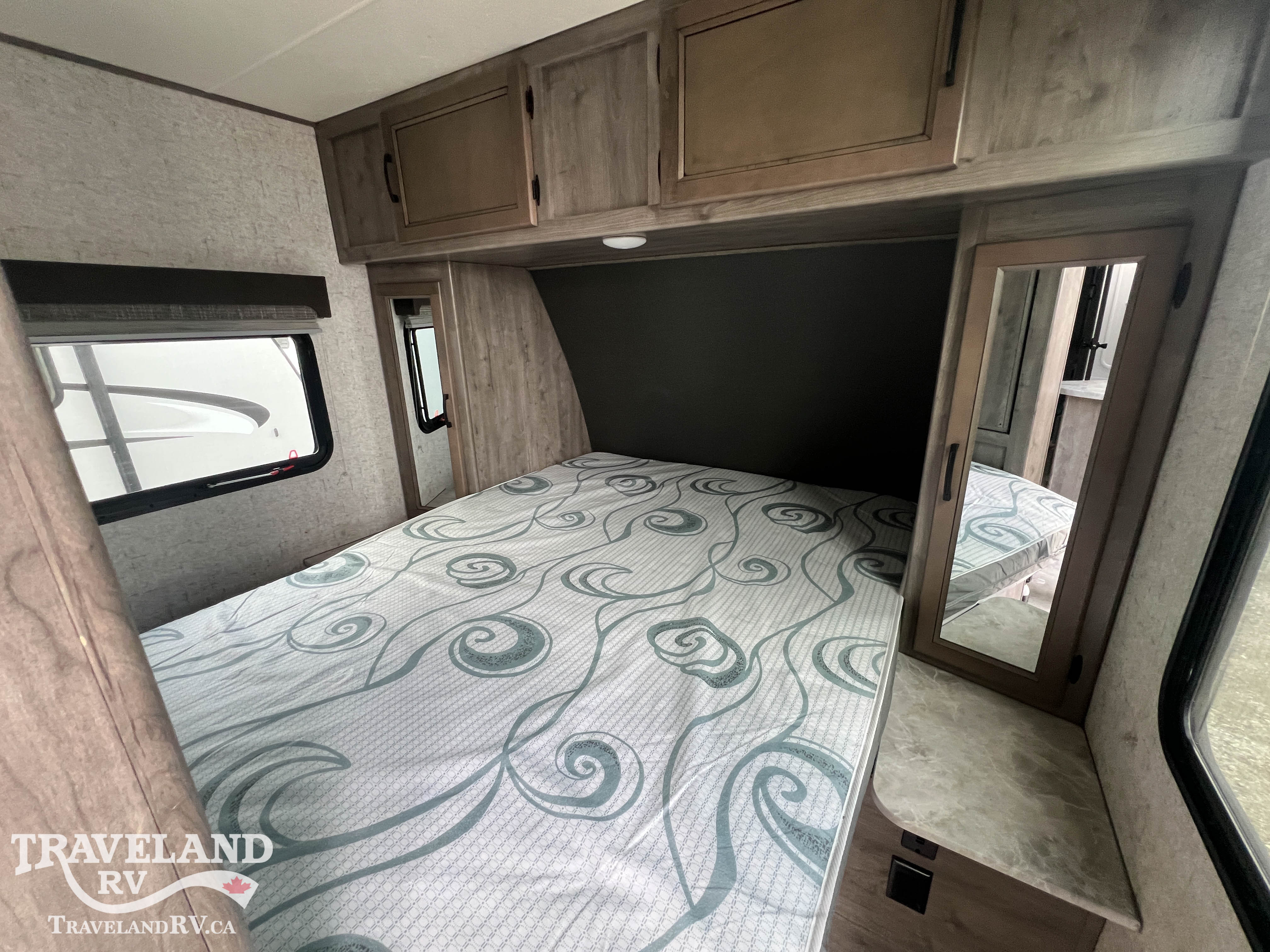 2020 COACHMEN APEX NANO 245BHS - Image 8