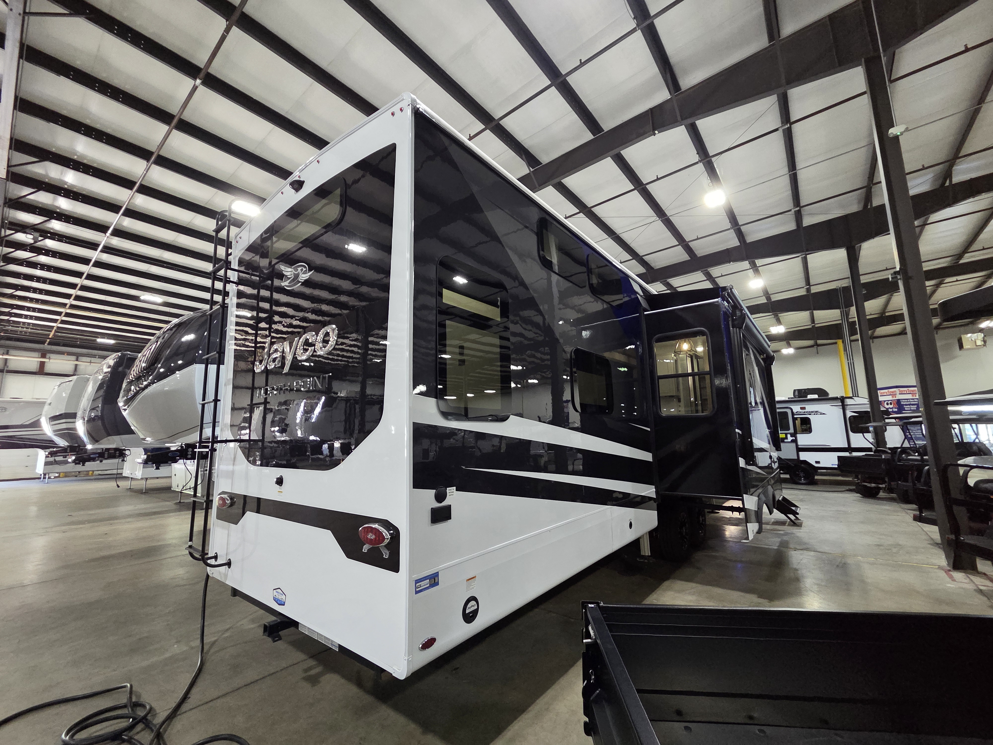 2026 Jayco North Point 395DSDB - Image 2