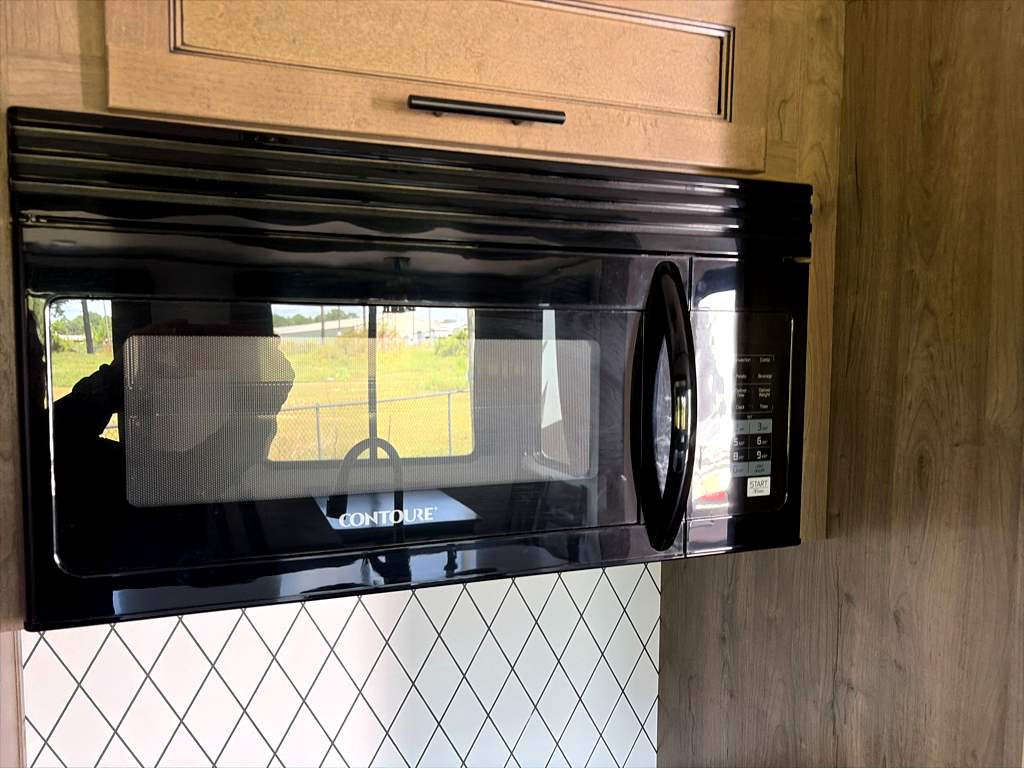 2022 FOREST RIVER SABRE 36BHQ - Image 13