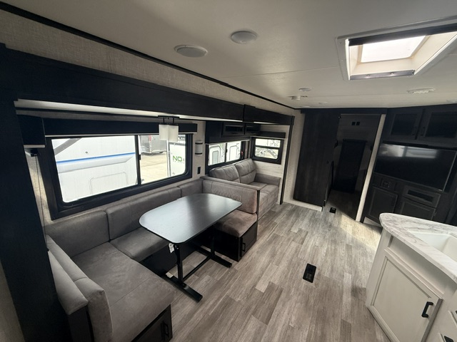 2022 JAYCO JAYFLIGHT 38BHDS - Image 28